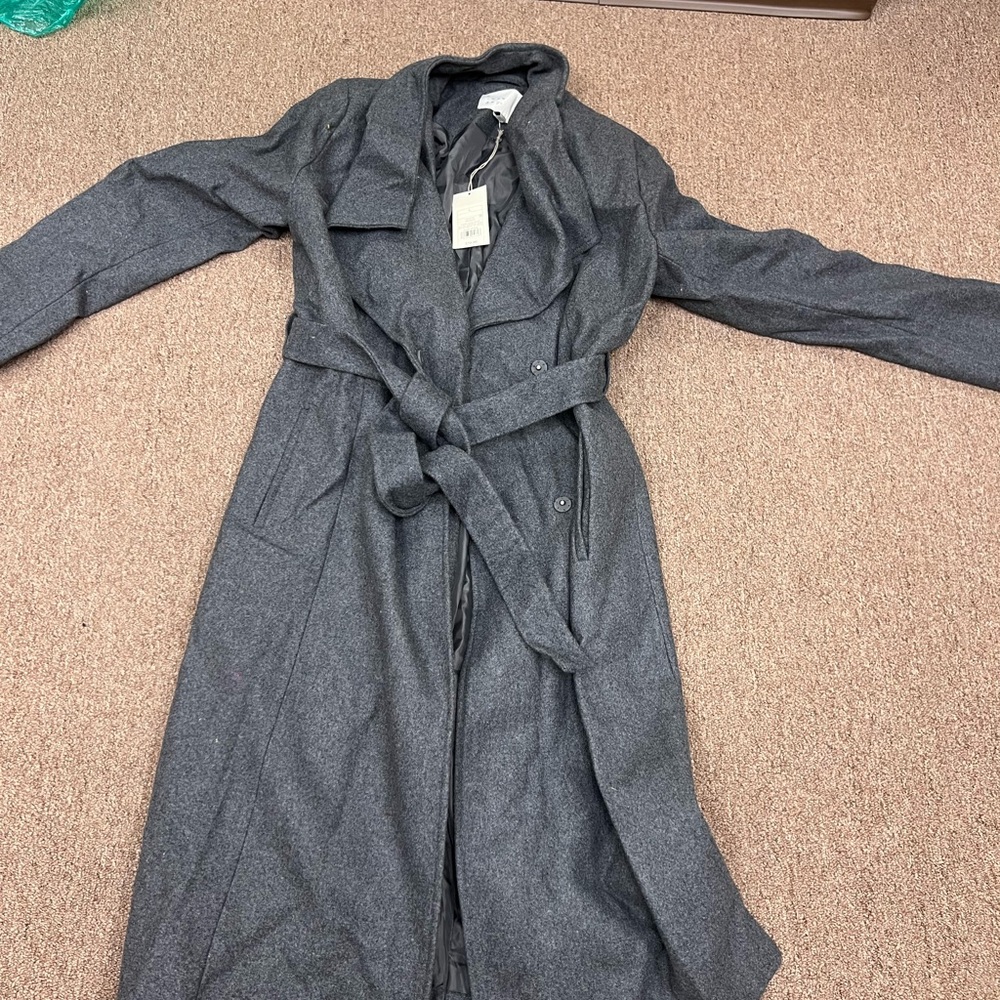 Classic Gray Trench Coat with Belt and Lapel Collar